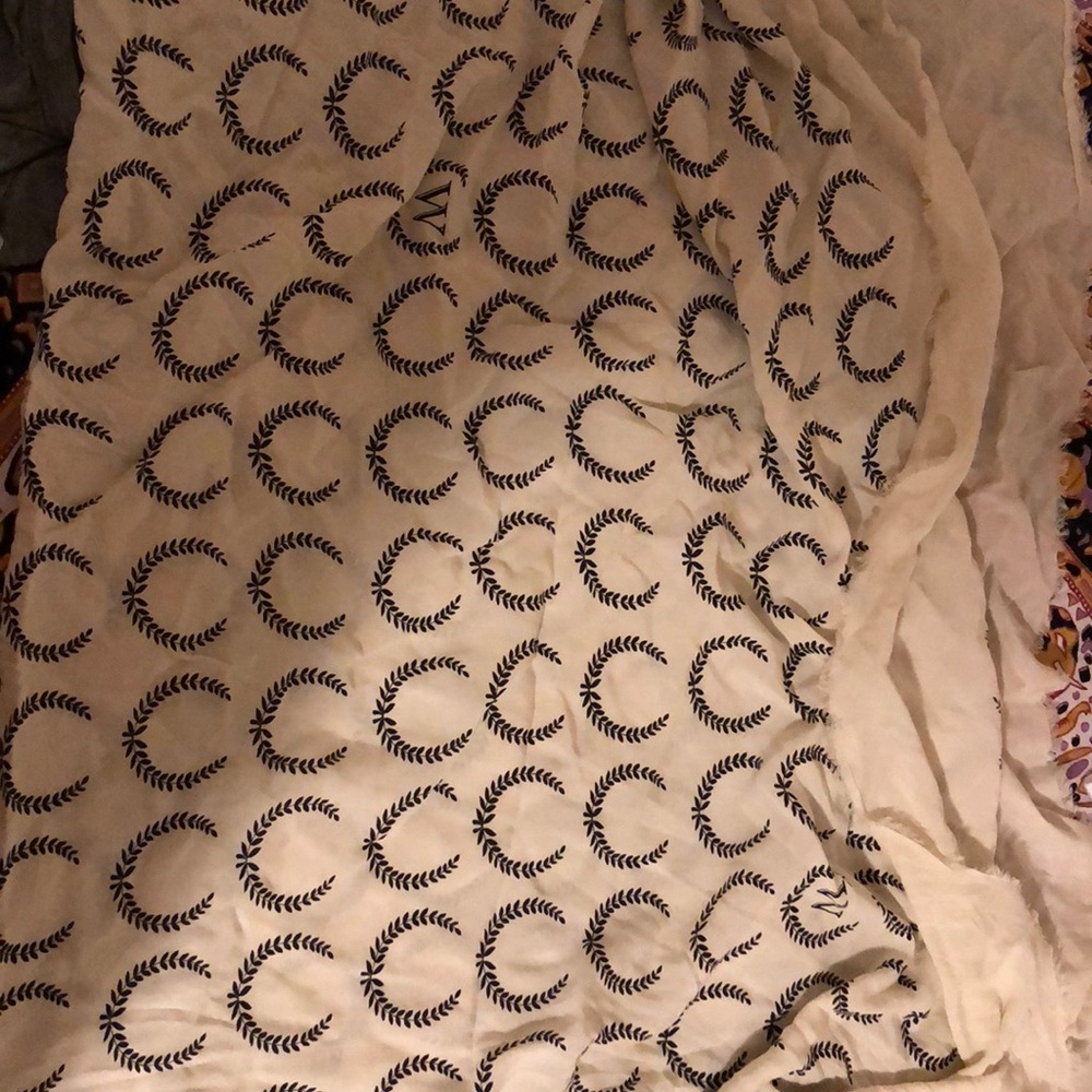 Wild fox scarf brand new with tags